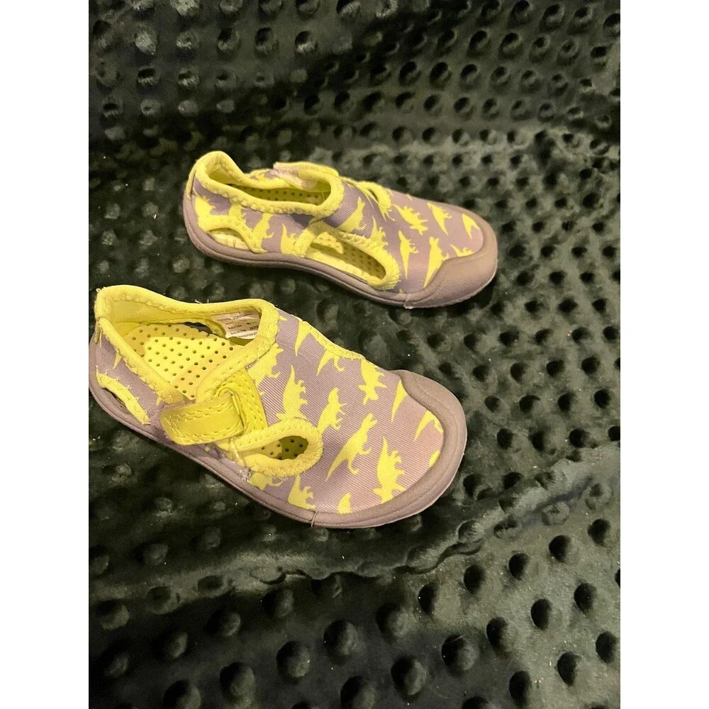 Toddler little kid gray and lime yellow dinosaur water shoes size 6/7 6c 7c
